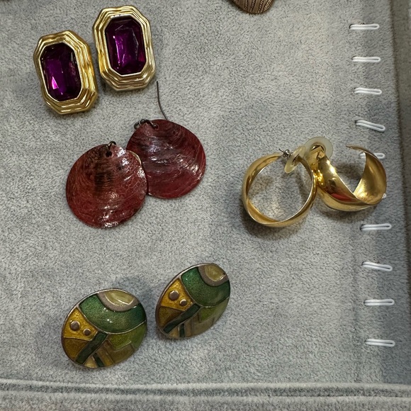 14 Pieces Vintage inspired jewelry bundle earrings, necklace and bracelets - Picture 5 of 10